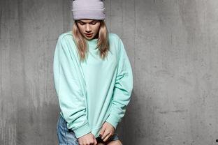 成人滑冰衣服怎么穿视频,从内到外，打造保暖时尚冰场造型