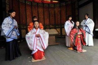 成人古装姿势视频在线,揭秘成人古装姿势之美