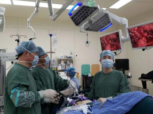 吃泻药拉肚子视频成人,揭秘成人生病后的尴尬与反思